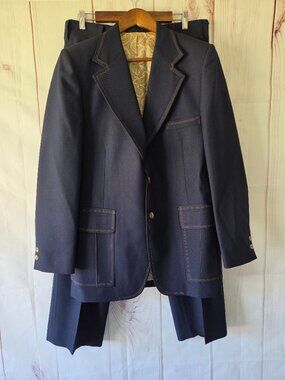 Johnny Carson 2-piece Suit Vintage 70’s Deep Navy Color with Gold Paisley lining